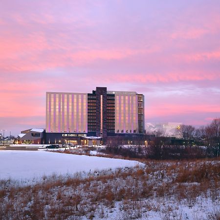 Omni Viking Lakes Hotel Eagan Exterior photo